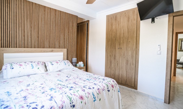 Venta - Casa -
La Marina - LA MARINA