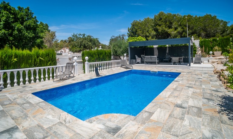 Venta - Casa -
La Marina - LA MARINA