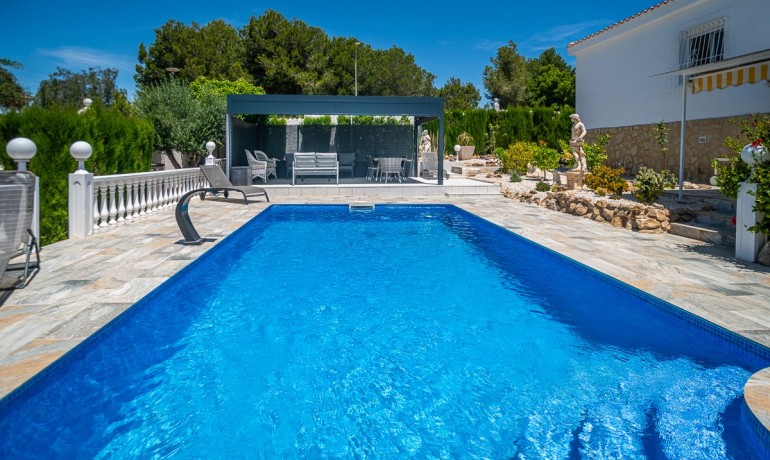 Venta - Casa -
La Marina - LA MARINA