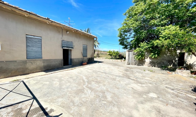 Sale - Villa -
La Romana - Villas de la Romana