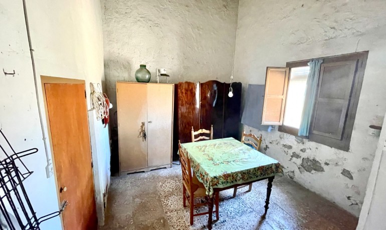 Sale - Villa -
La Romana - Villas de la Romana