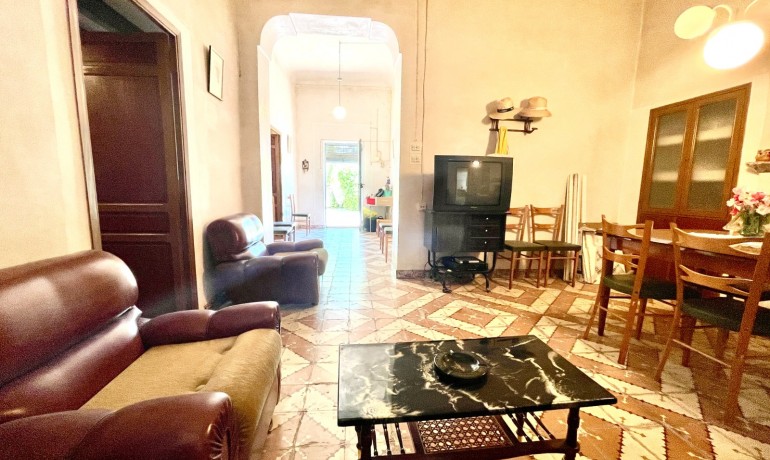 Sale - Villa -
La Romana - Villas de la Romana