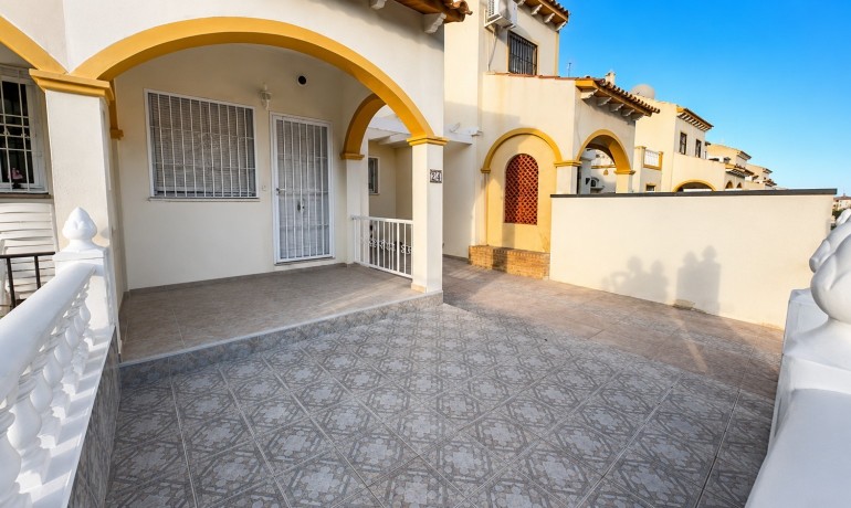 Sale - Apartment / Flat -
Orihuela Costa* - Los Almendros