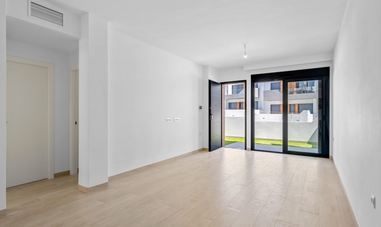 Sale - Apartment / Flat -
San Miguel de Salinas - San Miguel