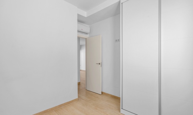 Sale - Apartment / Flat -
San Miguel de Salinas - San Miguel