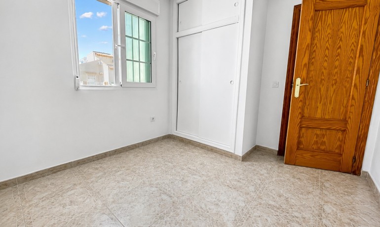 Sale - Apartment / Flat -
Orihuela Costa - Los Almendros