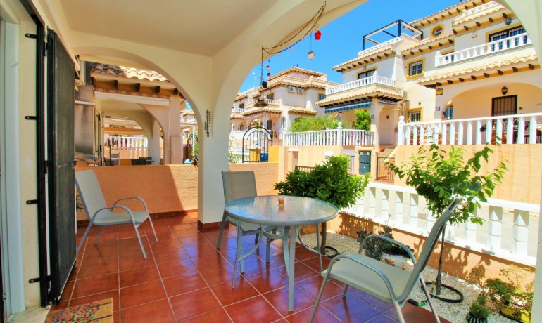 Sale - House -
Orihuela Costa* - Cabo Roig