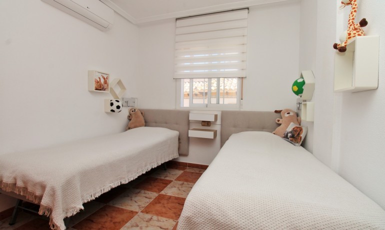 Sale - House -
Orihuela Costa* - Cabo Roig