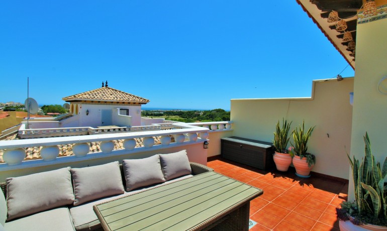 Sale - House -
Orihuela Costa* - Cabo Roig