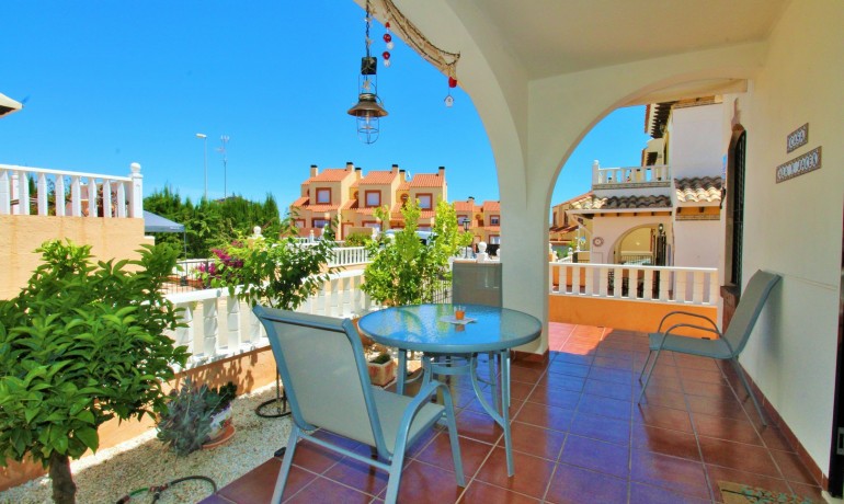 Sale - House -
Orihuela Costa* - Cabo Roig