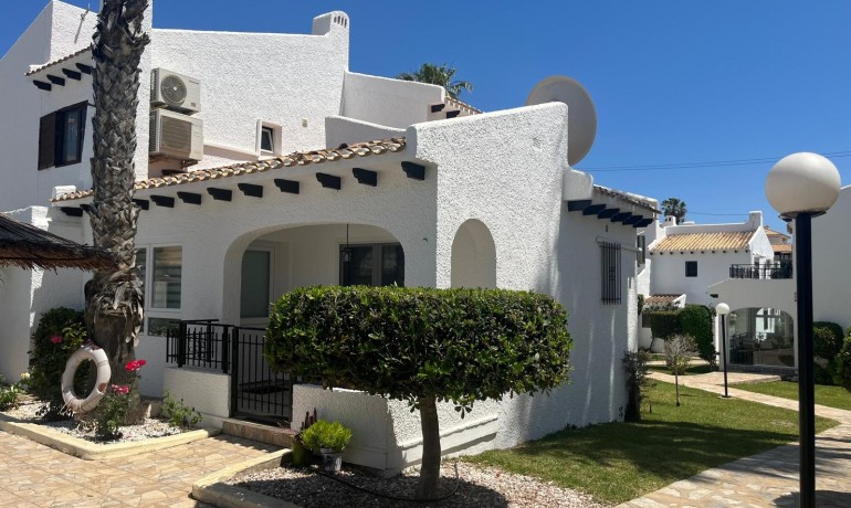 Sale - House -
Orihuela Costa* - Cabo Roig Playa