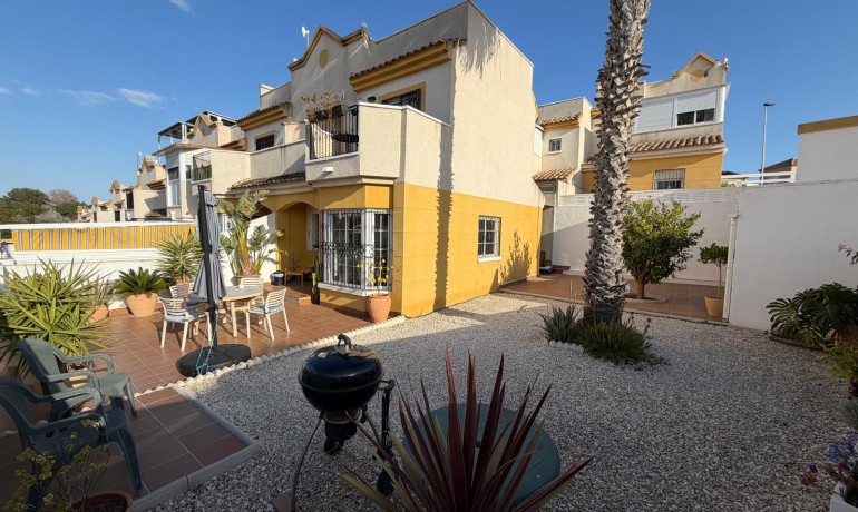 Sale - House -
Torrevieja* - Los Balcones