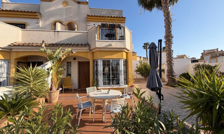 Sale - House -
Torrevieja* - Los Balcones