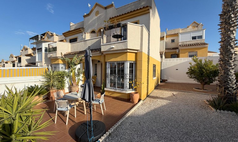 Sale - House -
Torrevieja* - Los Balcones