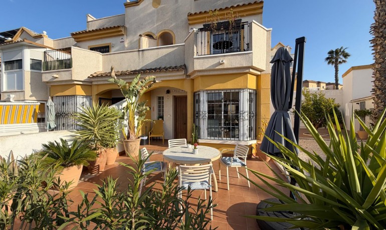 Sale - House -
Torrevieja* - Los Balcones