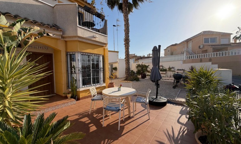Sale - House -
Torrevieja* - Los Balcones