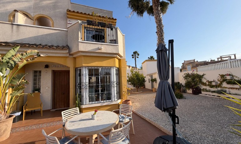 Sale - House -
Torrevieja* - Los Balcones