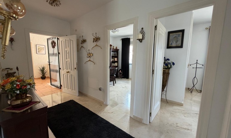Sale - Apartment / Flat -
Las Ramblas Golf - Orihuela Costa