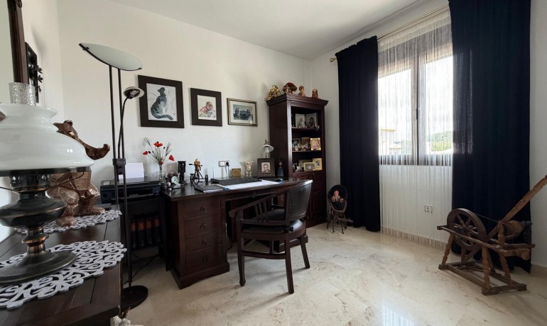 Sale - Apartment / Flat -
Las Ramblas Golf - Orihuela Costa
