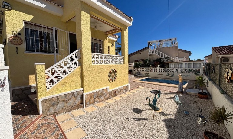Sale - Villa -
Ciudad Quesada - La Fiesta