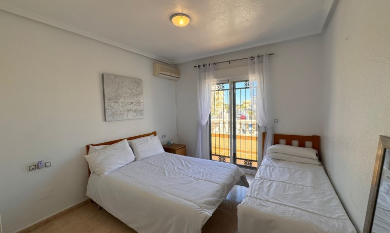 Sale - House -
Orihuela Costa - Lomas de Don Juan