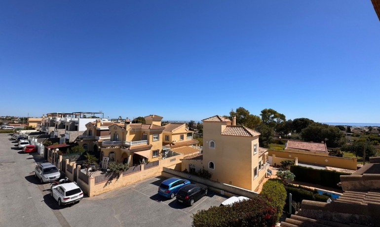 Sale - House -
Orihuela Costa - Lomas de Don Juan
