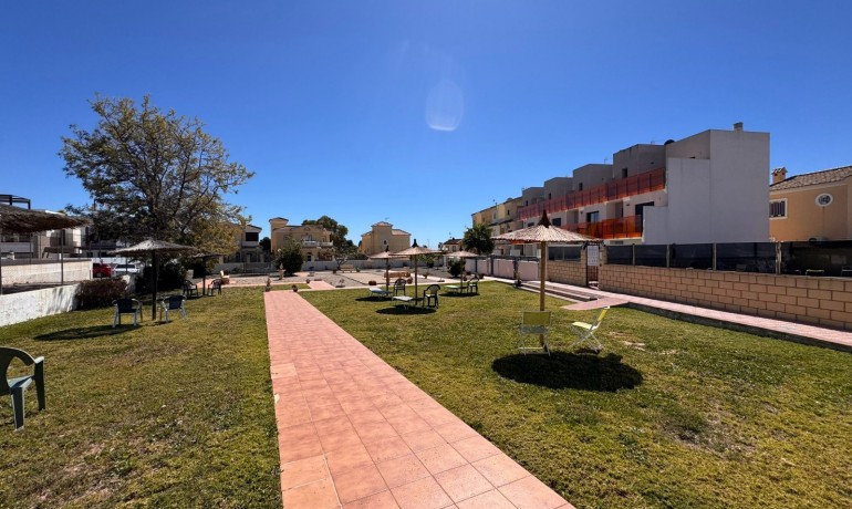 Sale - House -
Orihuela Costa - Lomas de Don Juan