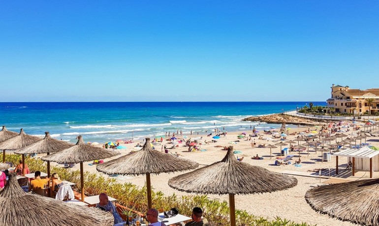 Sale - Villa -
Orihuela Costa - Los Dolses