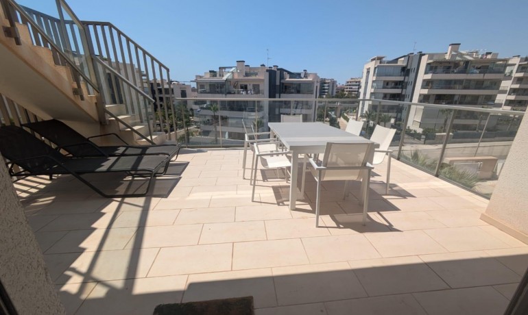 Sale - Apartment / Flat -
Orihuela Costa - Villamartin