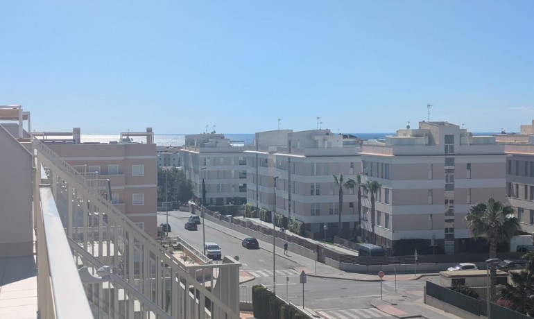Sale - Apartment / Flat -
Orihuela Costa - Villamartin