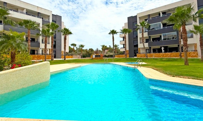 Sale - Apartment / Flat -
Orihuela Costa* - Los Altos*
