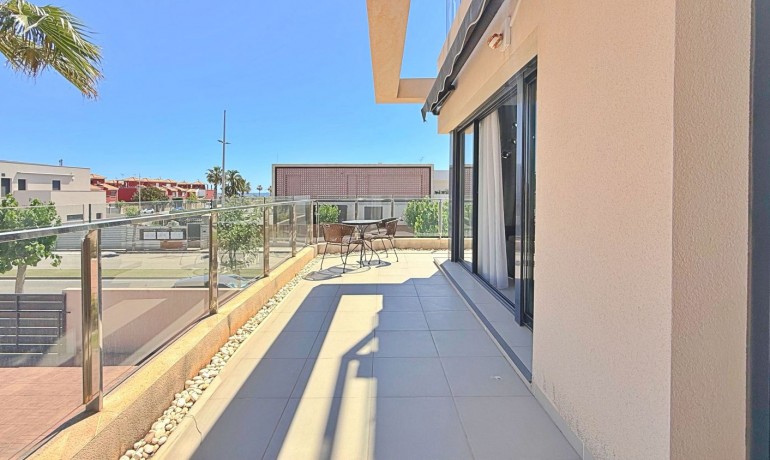 Sale - Apartment / Flat -
Pilar de La Horadada - Torre de La Horadada - Town