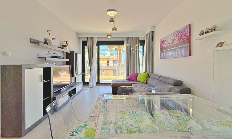 Sale - Apartment / Flat -
Pilar de La Horadada - Torre de La Horadada - Town