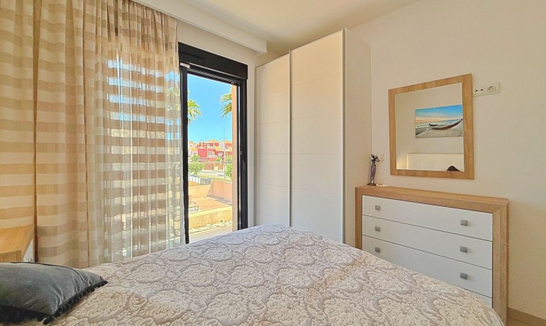 Sale - Apartment / Flat -
Pilar de La Horadada - Torre de La Horadada - Town