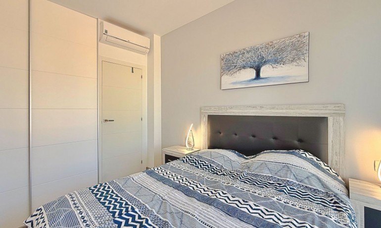 Sale - Apartment / Flat -
Pilar de La Horadada - Torre de La Horadada - Town