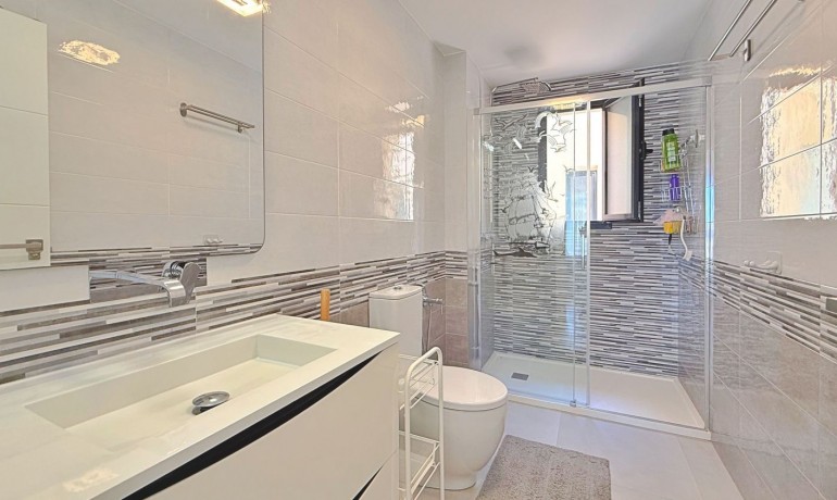 Sale - Apartment / Flat -
Pilar de La Horadada - Torre de La Horadada - Town