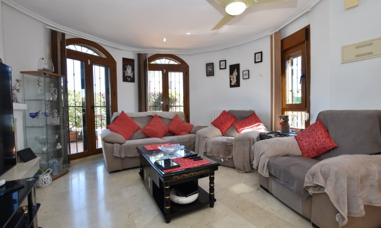 Sale - Villa -
Algorfa - La Finca Golf Resort