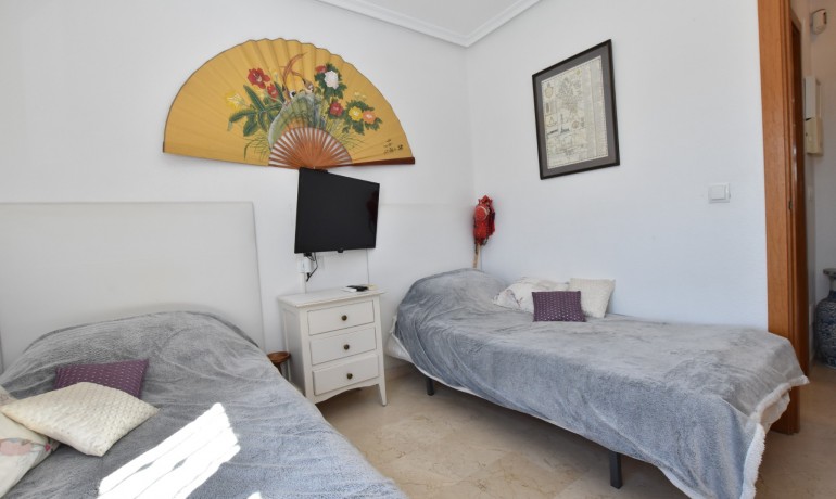 Sale - Villa -
Algorfa - La Finca Golf Resort