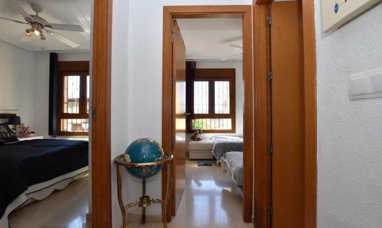 Sale - Villa -
Algorfa - La Finca Golf Resort