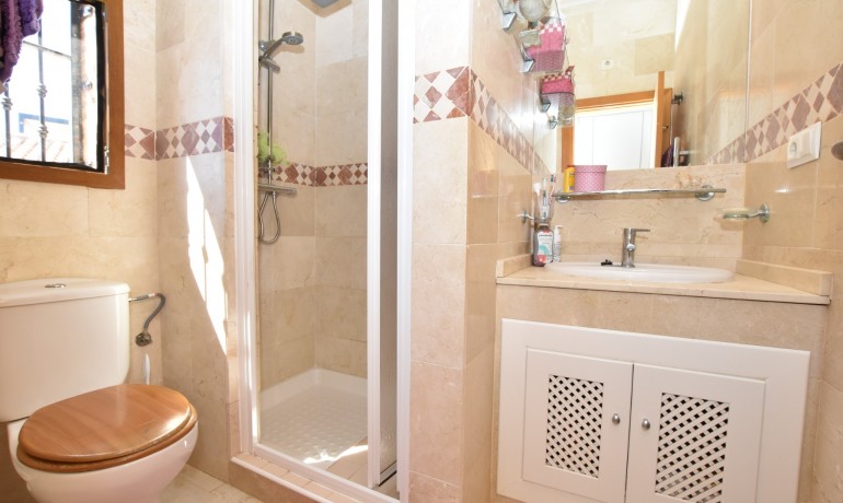 Sale - Villa -
Algorfa - La Finca Golf Resort