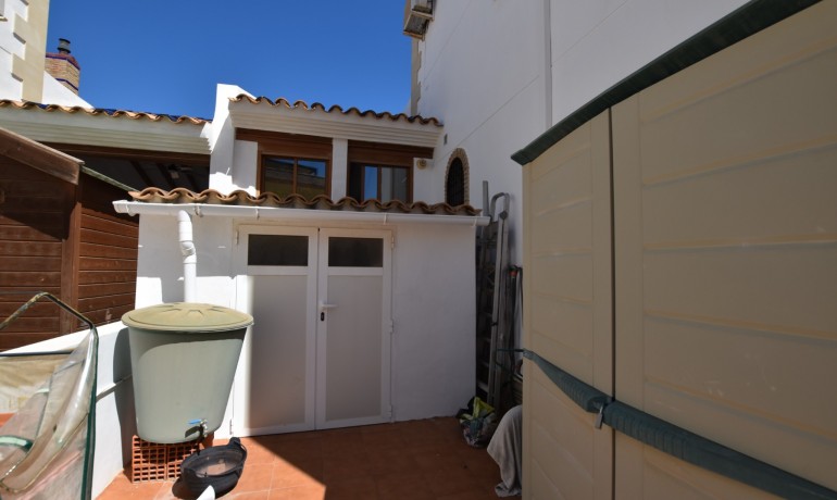 Sale - Villa -
Algorfa - La Finca Golf Resort
