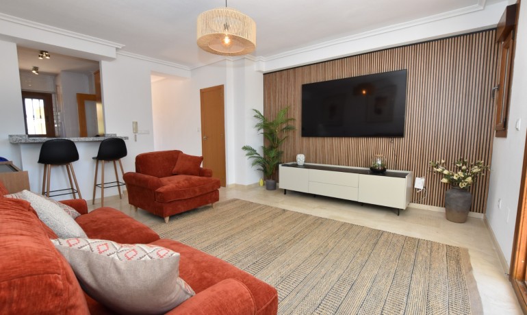Sale - House -
Algorfa - La Finca Golf Resort