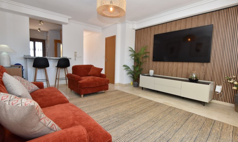 Sale - House -
Algorfa - La Finca Golf Resort