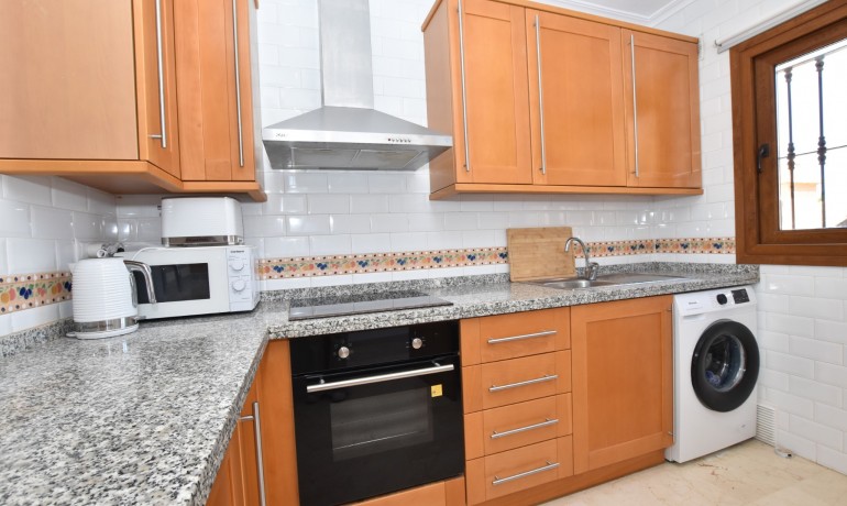 Sale - House -
Algorfa - La Finca Golf Resort