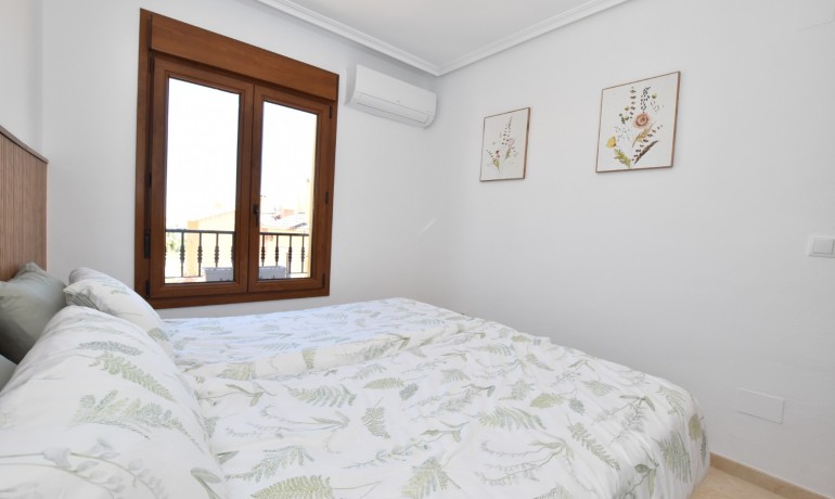Sale - House -
Algorfa - La Finca Golf Resort
