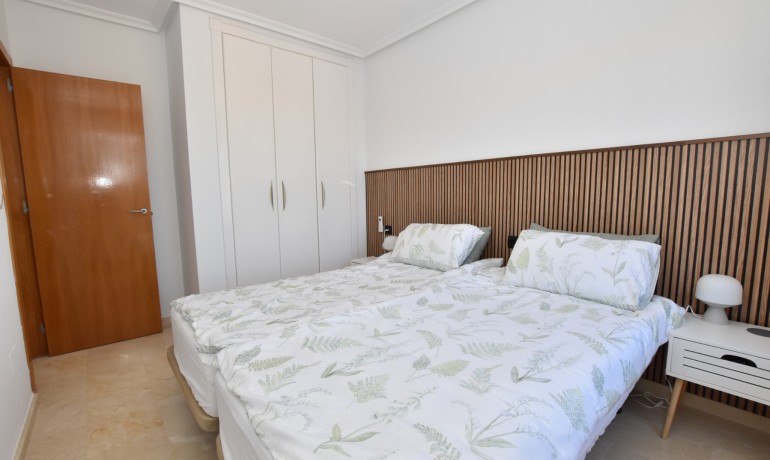 Sale - House -
Algorfa - La Finca Golf Resort