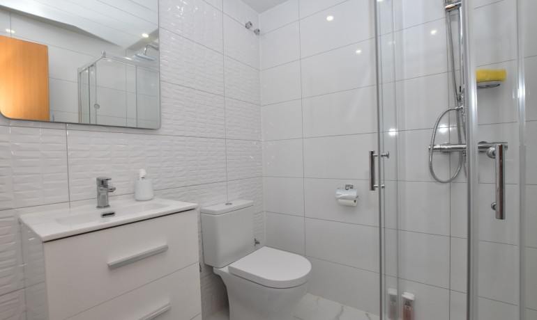 Sale - House -
Algorfa - La Finca Golf Resort