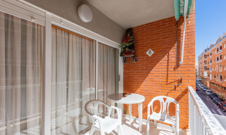Sale - Apartment / Flat -
Torrevieja* - Playa del cura