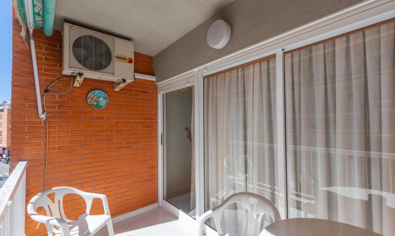 Sale - Apartment / Flat -
Torrevieja* - Playa del cura