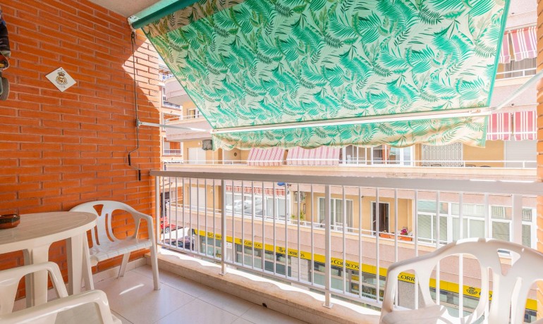 Sale - Apartment / Flat -
Torrevieja* - Playa del cura